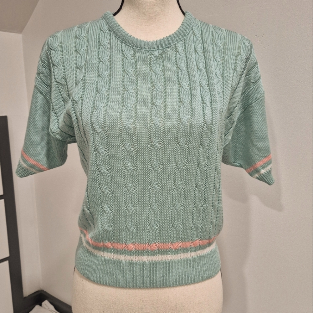 Cute vintage Cristin Stevens sweater